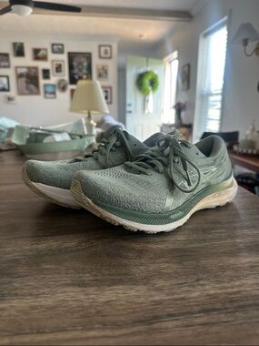 Women’s Asics Gelkayano 29